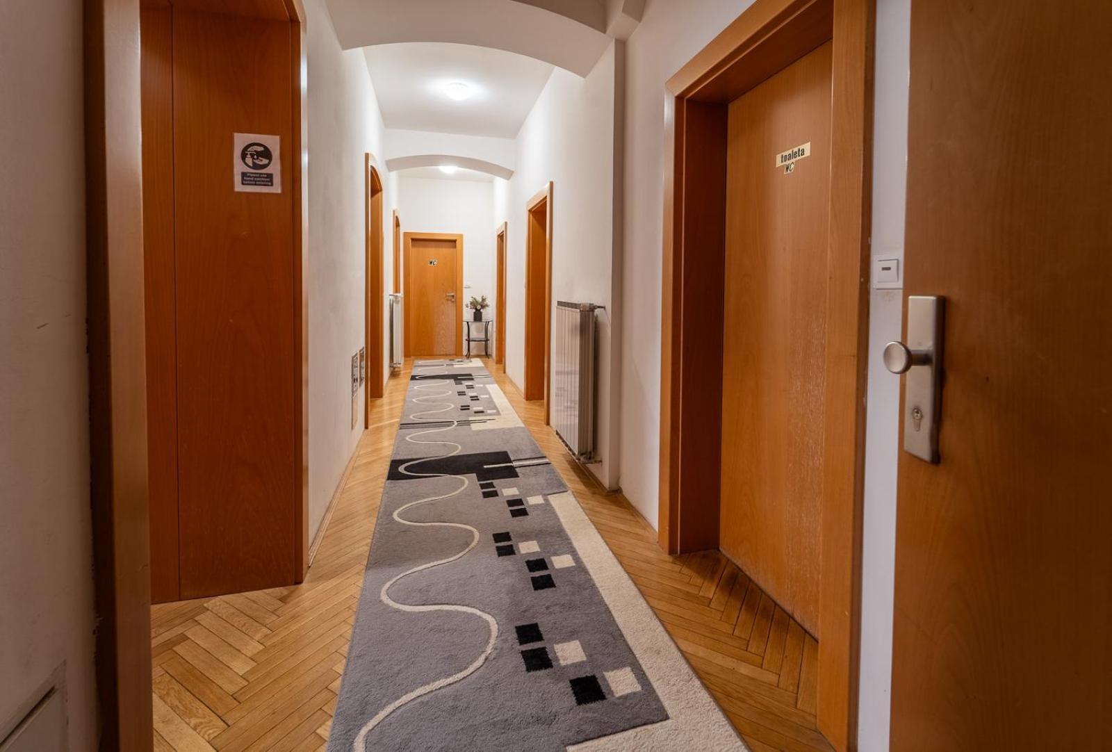 ホテル Anna House マリボル エクステリア 写真